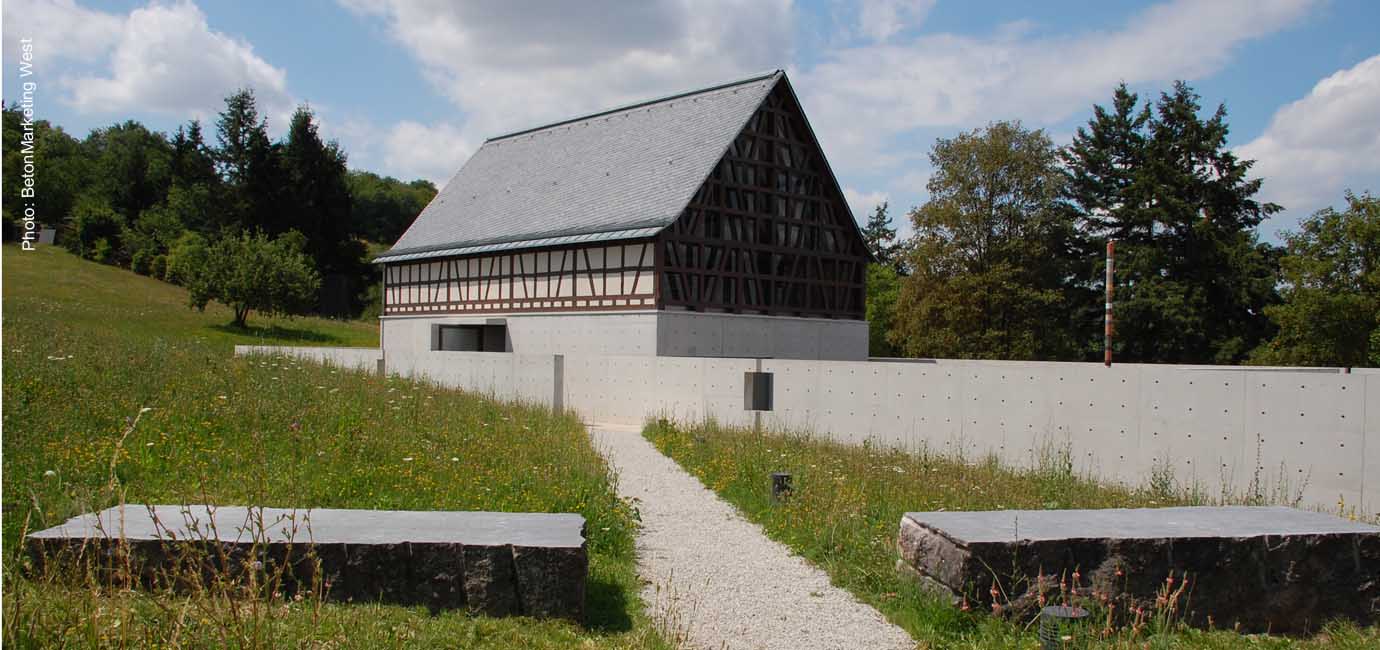 Tadao Ando, exposed concrete, concrete admixtures